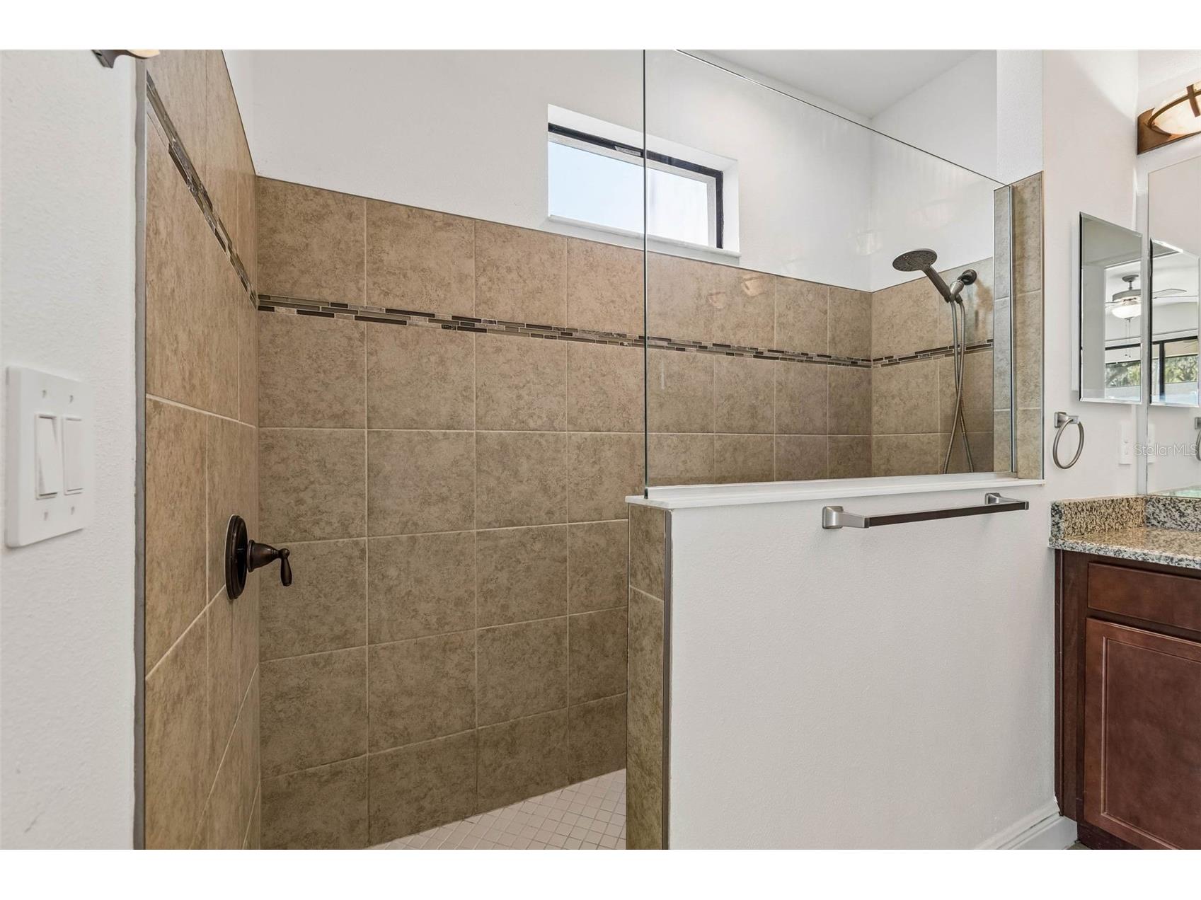 1214 Florablu Drive Seffner FL 33584 TB8488070 image17