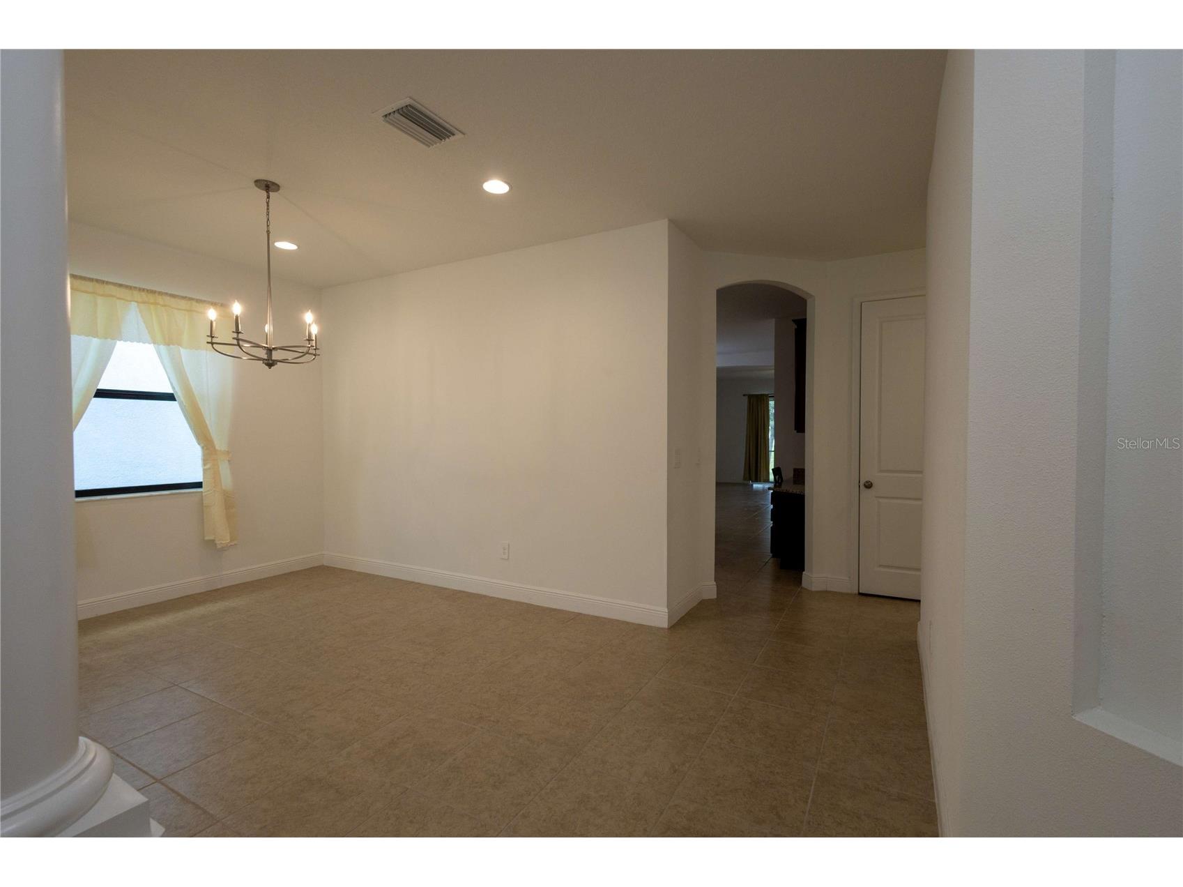 1214 Florablu Drive Seffner FL 33584 W7887502 image12