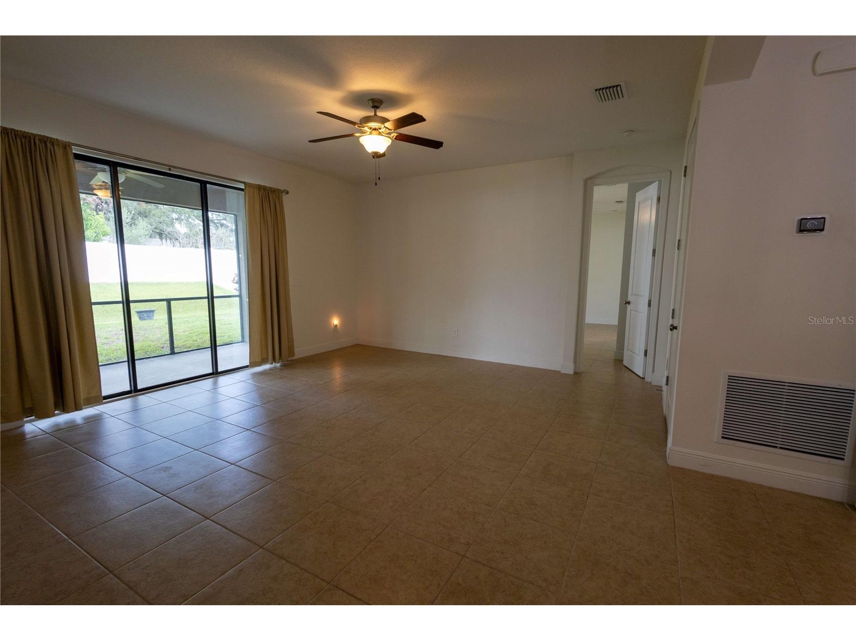 1214 Florablu Drive Seffner FL 33584 W7887502 image17