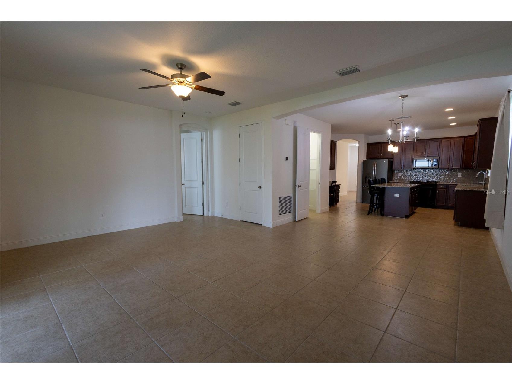 1214 Florablu Drive Seffner FL 33584 W7887502 image19