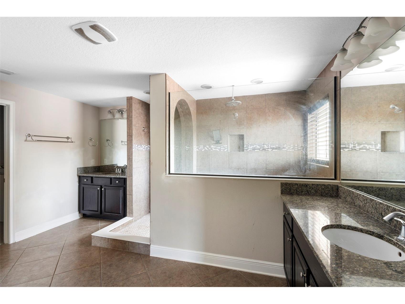 1214 Fountain Coin Loop Orlando FL 32828 V4947438 image14
