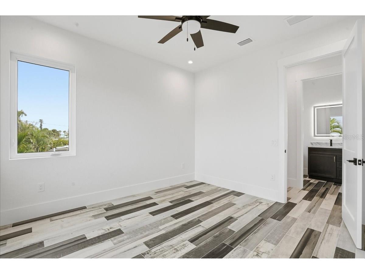 1214 Gulf Boulevard Englewood FL 34223 - ENGLEWOOD BEACH A4686400 image24