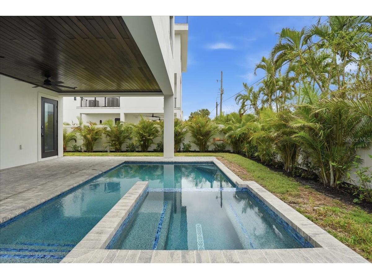 1214 Gulf Boulevard Englewood FL 34223 - ENGLEWOOD BEACH A4686400 image5