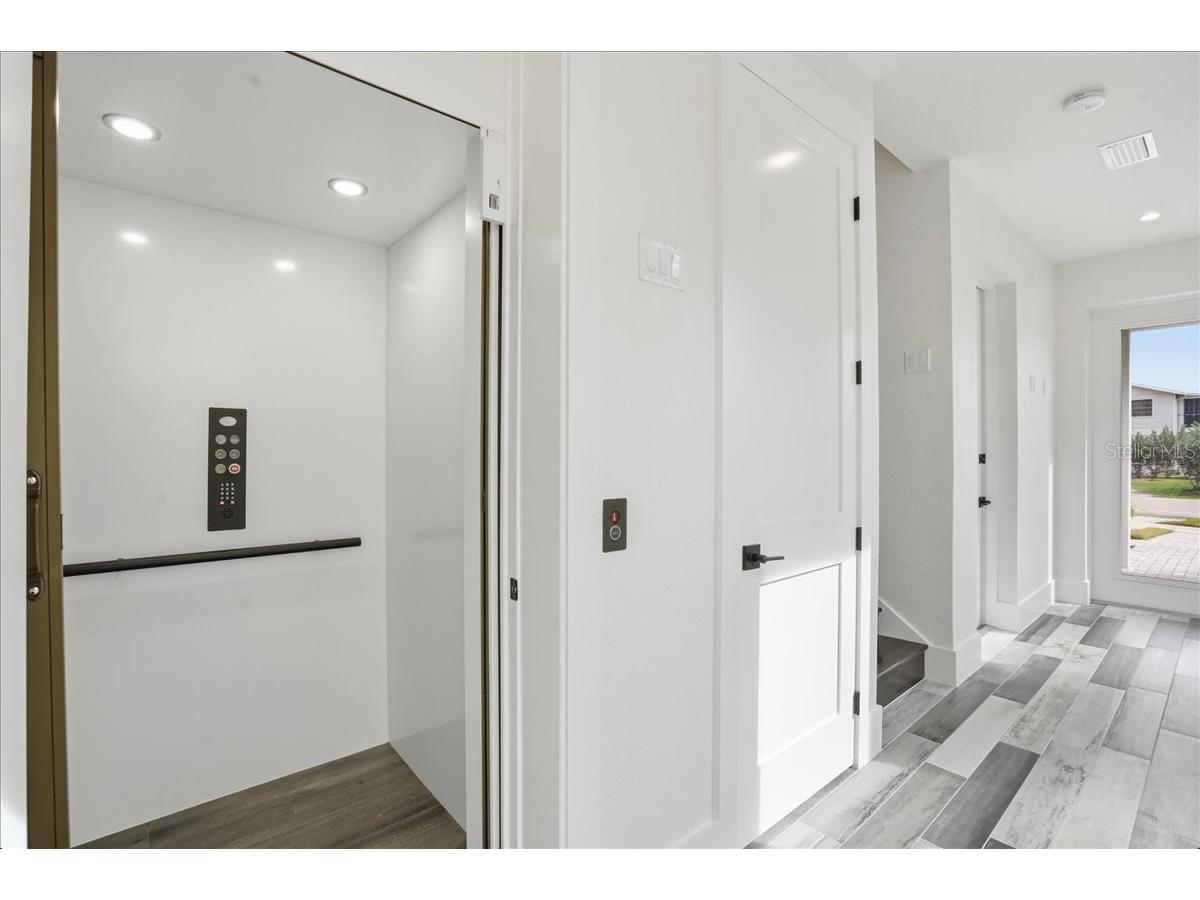 1214 Gulf Boulevard Englewood FL 34223 - ENGLEWOOD BEACH A4686400 image8