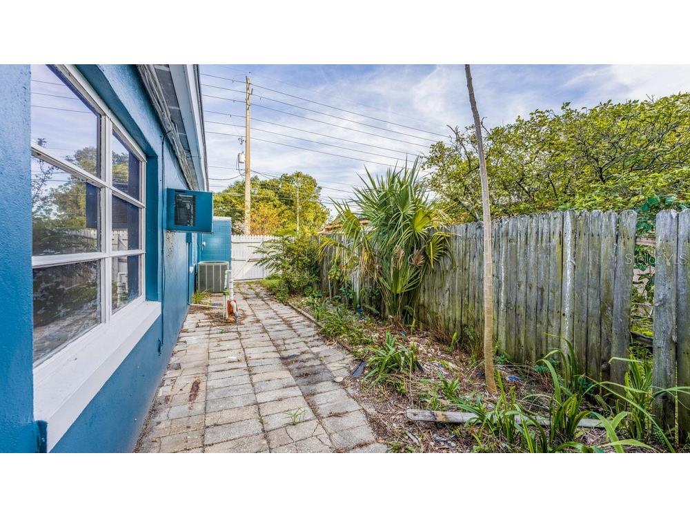 1214 N Pine Hills Road Orlando FL 32808 O6379821 image32