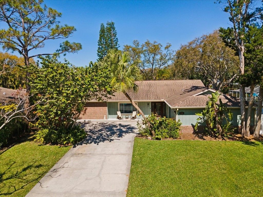 1214 Royal Oak Drive Dunedin FL 34698 TB8345840 image1