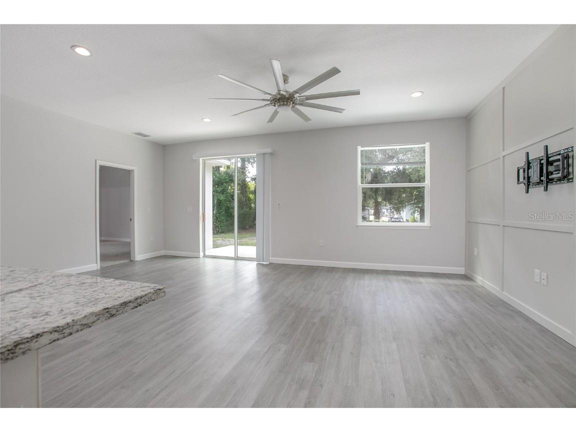 1214 S Thompson Avenue Deland FL 32720 V4945014 image7