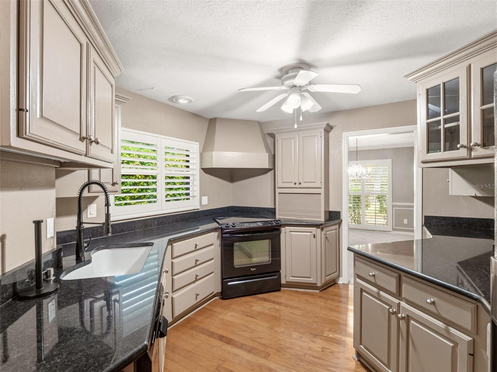 1214 Sweetbriar Road Orlando FL 32806 O6405081 image25