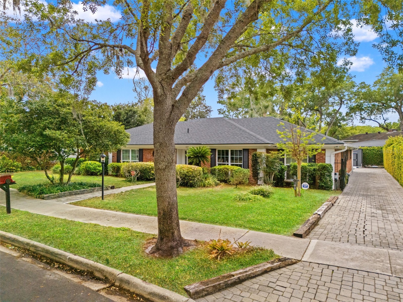 1214 Sweetbriar Road Orlando FL 32806 O6405081 image56
