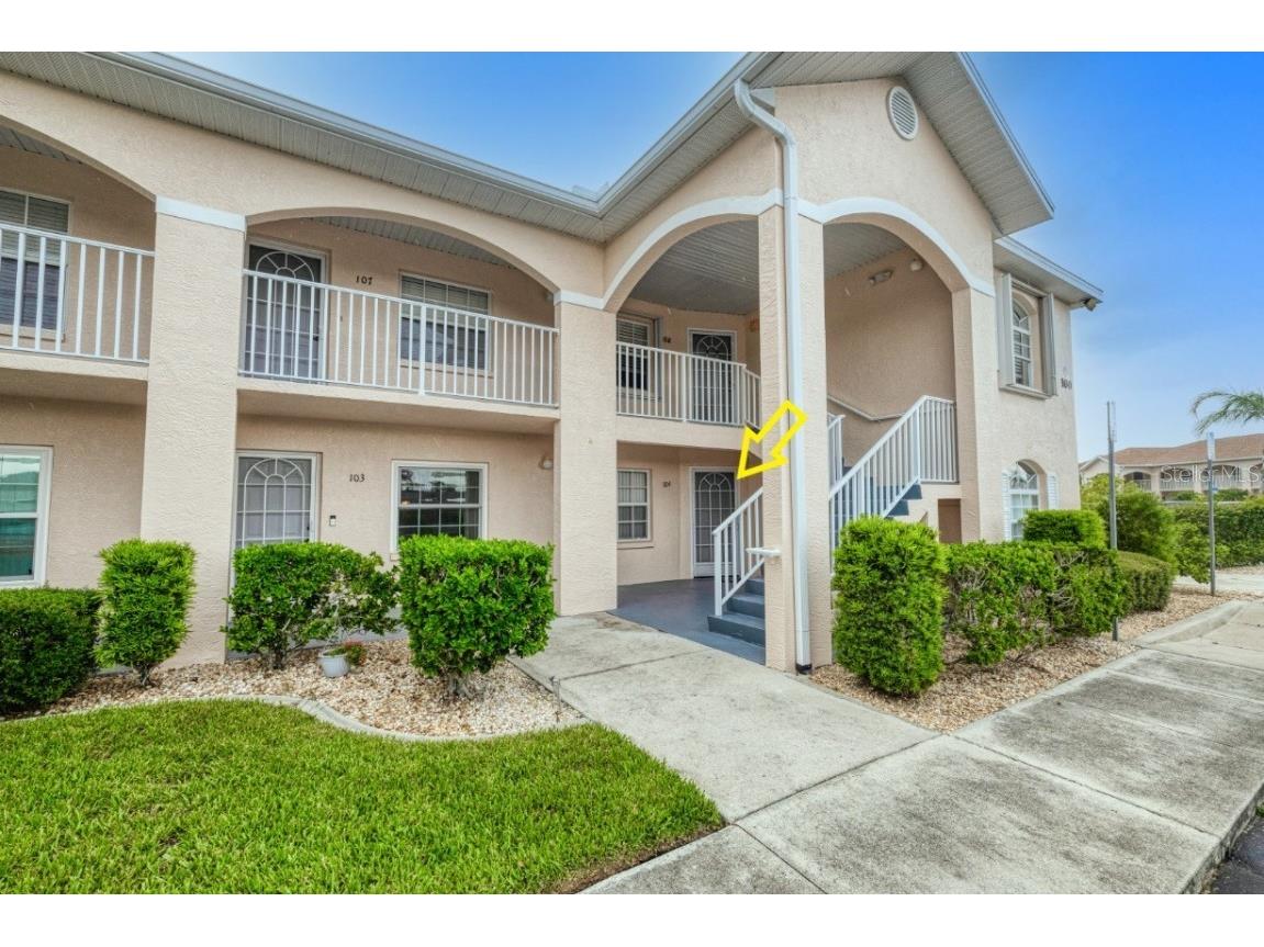 12144 SW Egret Circle #104 Lake Suzy FL 34269 C7496413 image1
