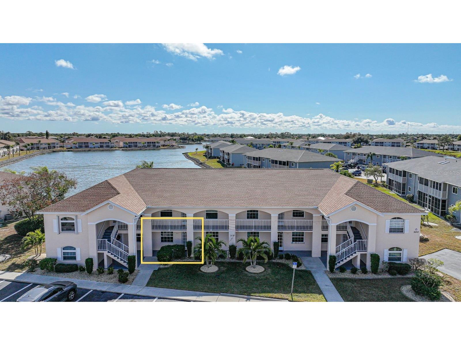 12144 SW Egret Circle #302 Lake Suzy FL 34269 C7519938 image1