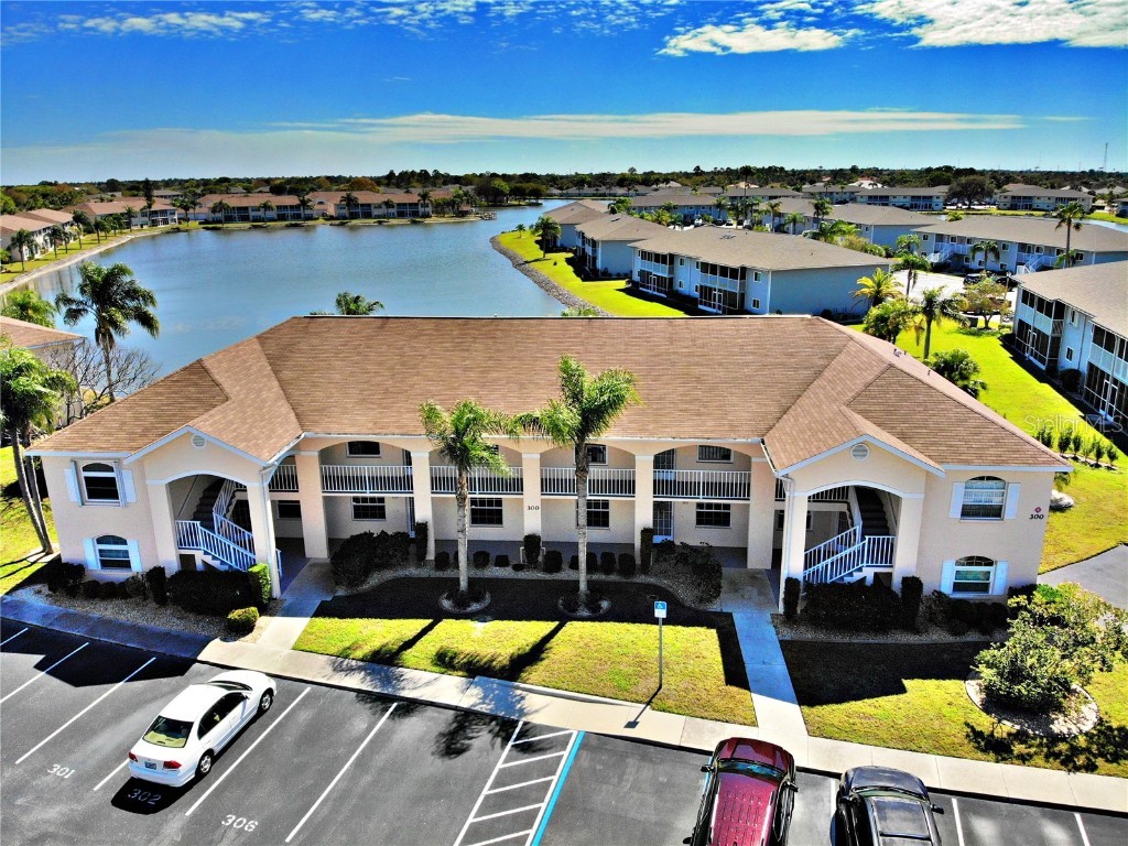 12144 SW Egret Circle #308 Lake Suzy FL 34269 C7489828 image1