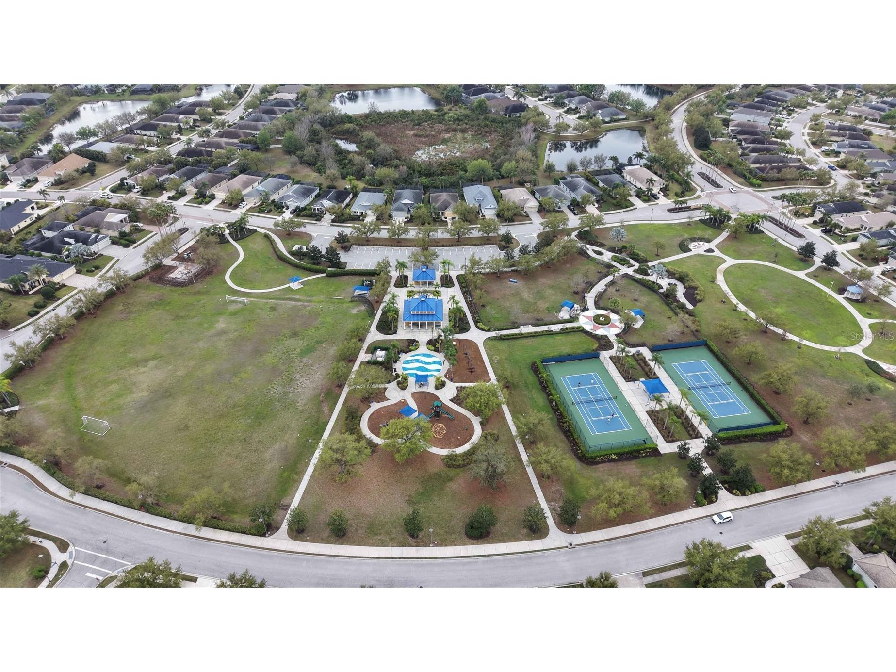 12146 Longview Lake Circle Bradenton FL 34211 A4686603 image44