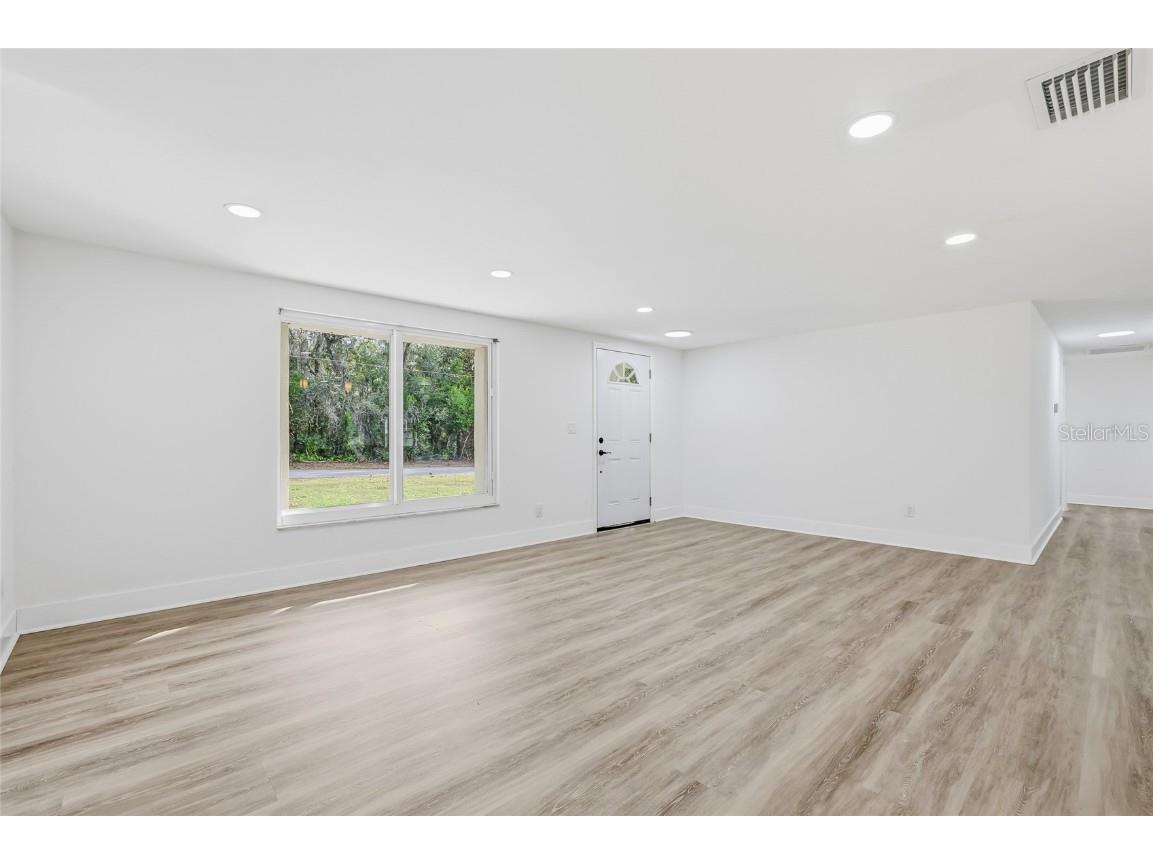 12147 Scott Drive Dade City FL 33525 TB8456962 image5