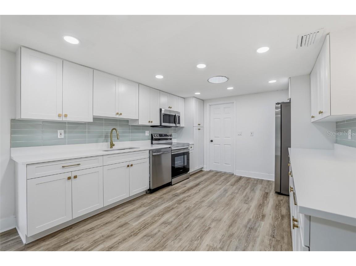 12147 Scott Drive Dade City FL 33525 TB8456962 image9