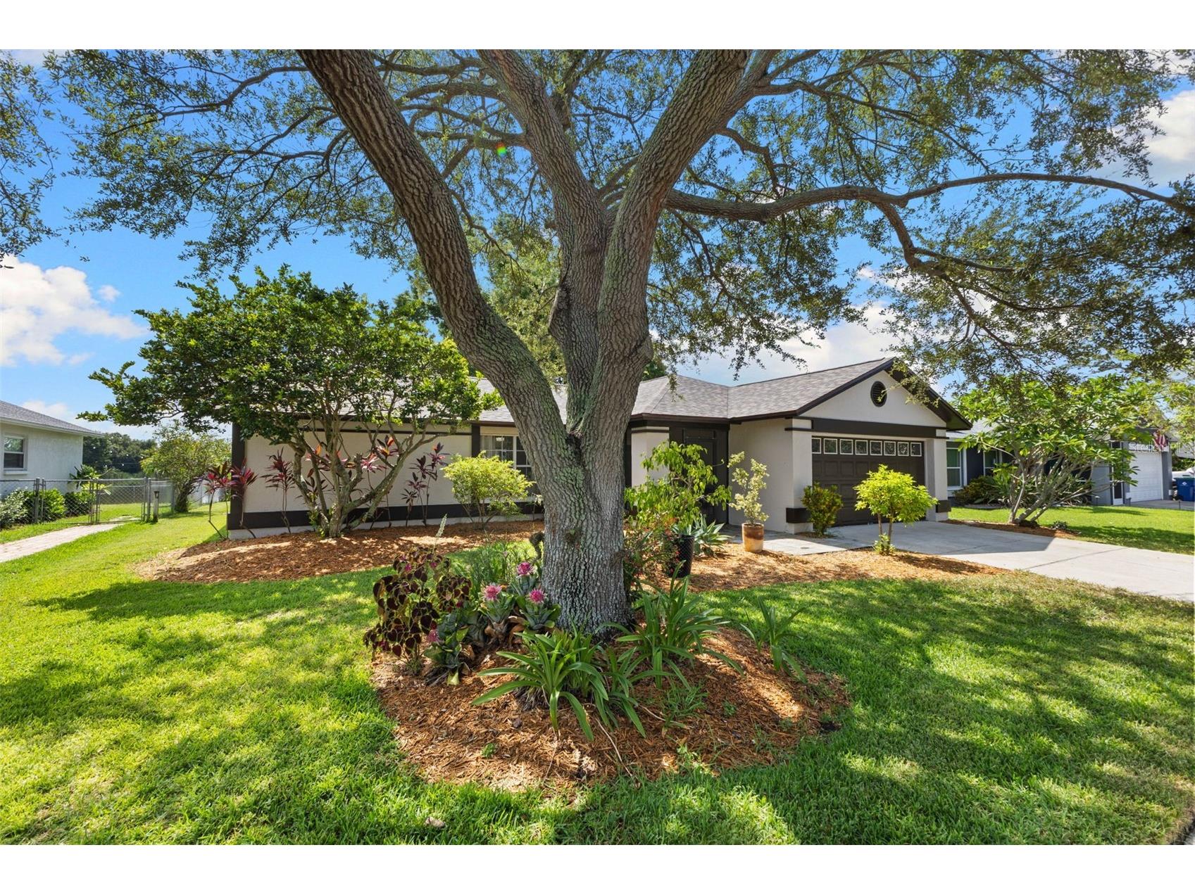 12149 Wild Acres Road Largo FL 33773 - LAKE ALLEN TB8525490 image2