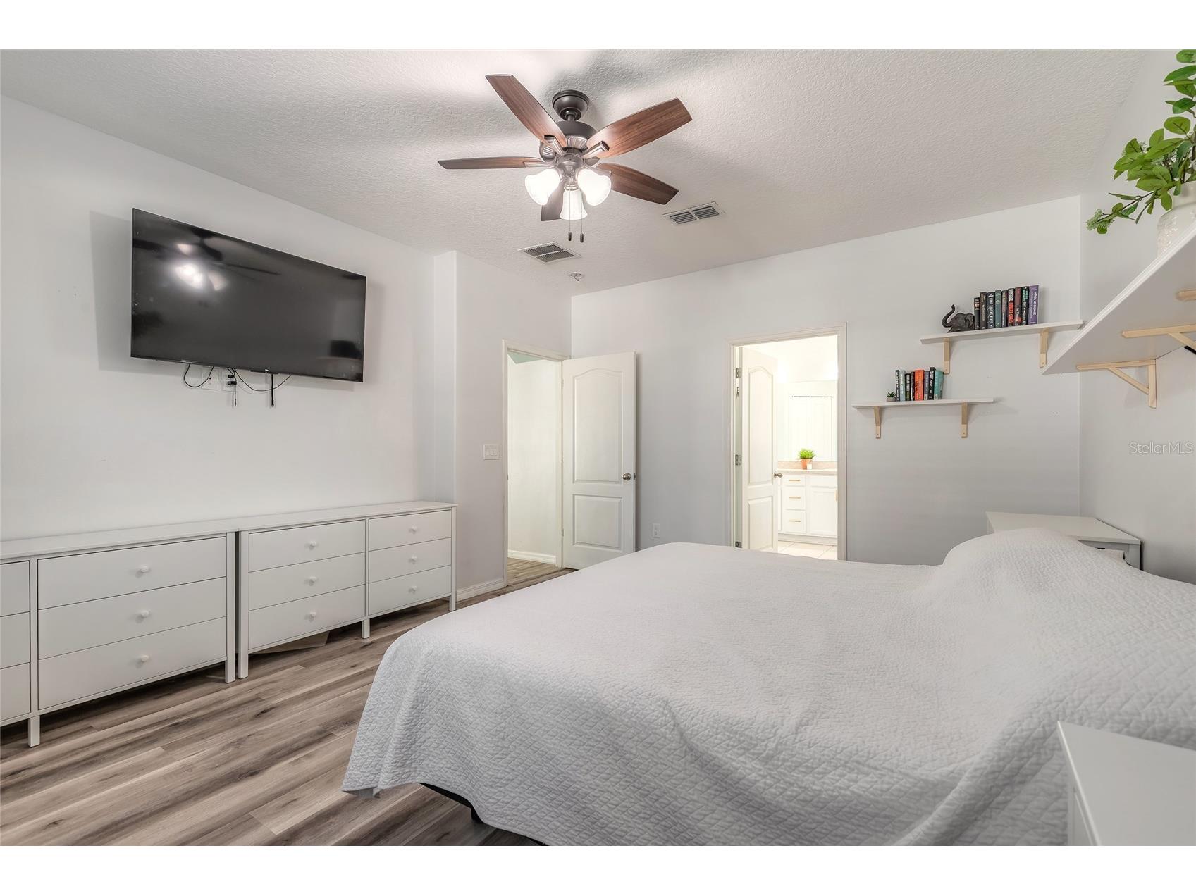 1215 Cap Diville Avenue Port Orange FL 32129 V4947166 image16