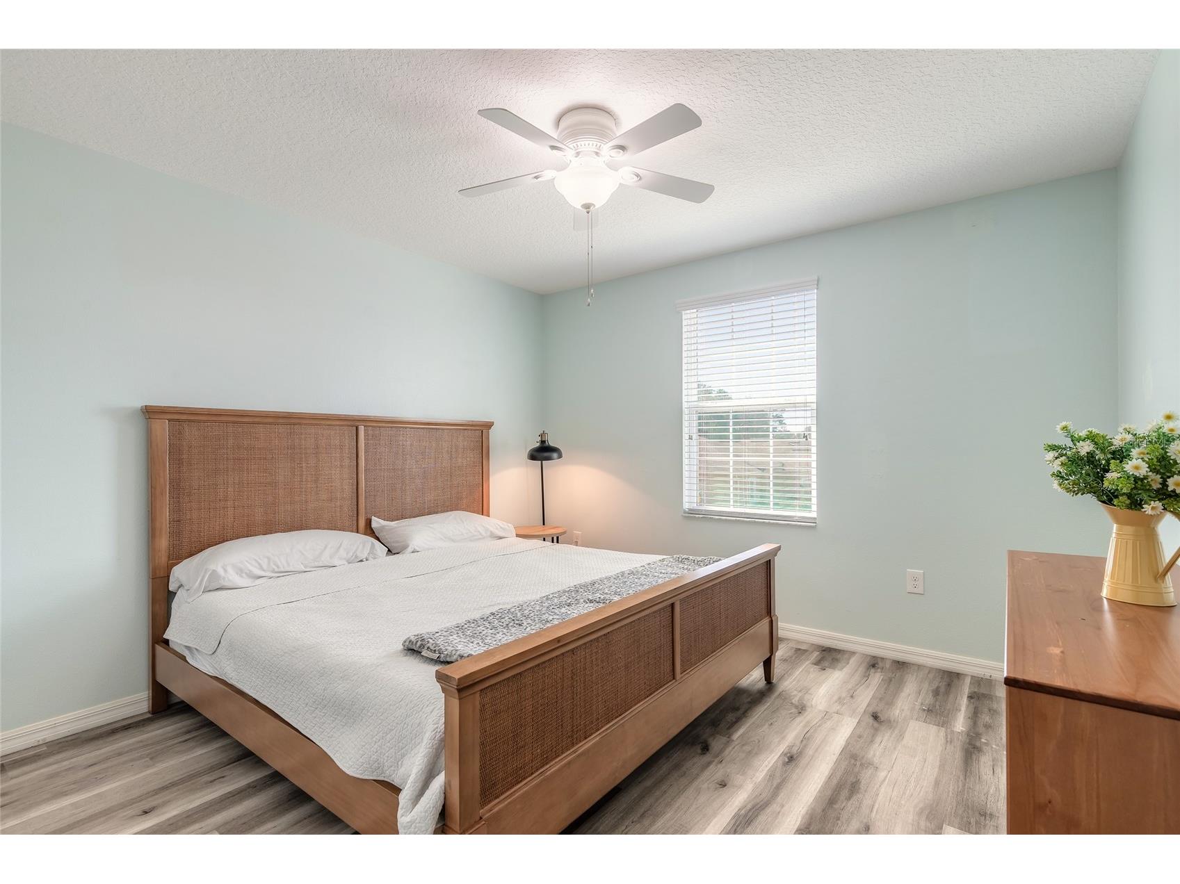 1215 Cap Diville Avenue Port Orange FL 32129 V4947166 image34