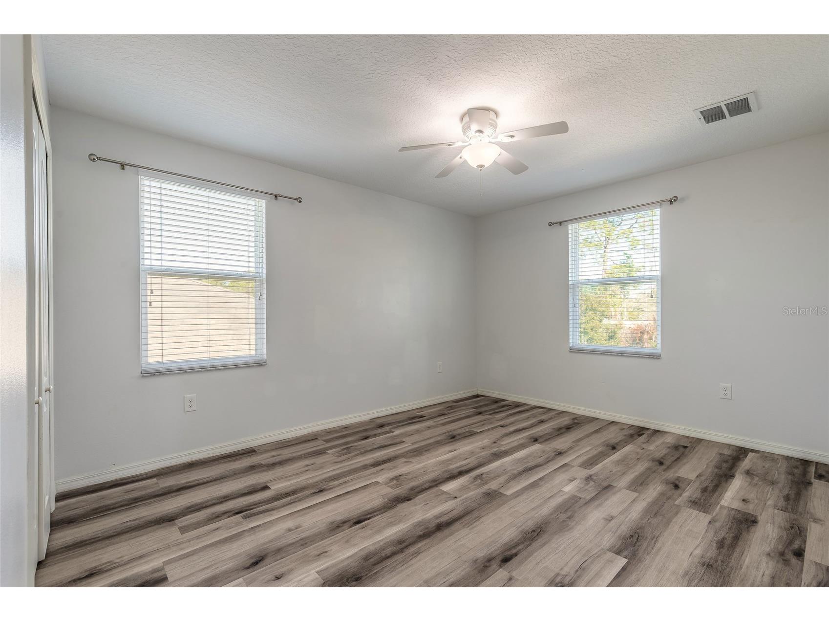 1215 Cap Diville Avenue Port Orange FL 32129 V4947166 image40