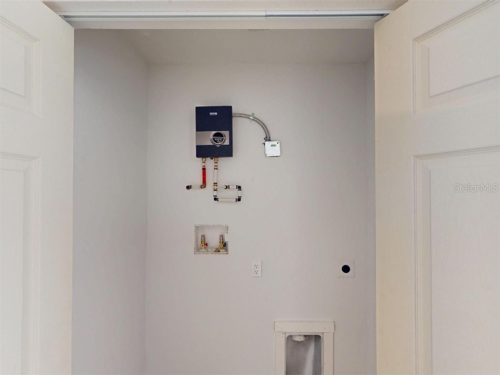 1215 Capricorn Boulevard Punta Gorda FL 33983 C7516987 image37