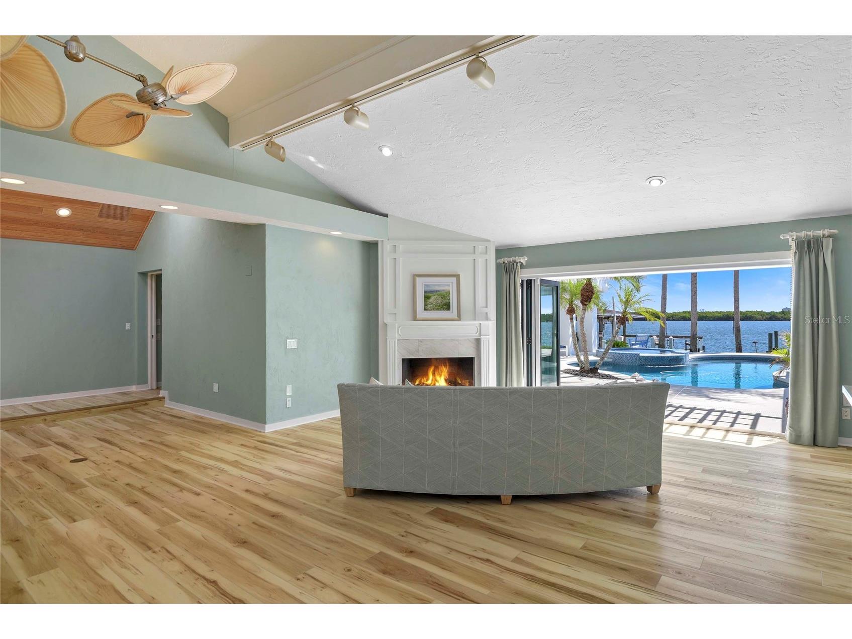 1215 Commodore Drive New Smyrna Beach FL 32168 - INTRACOASTAL / INDIAN RIVER O6409027 image16