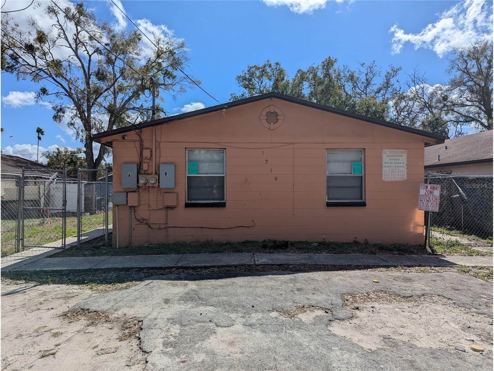 1215 E 108th Avenue Tampa FL 33612 TB8509073 image1