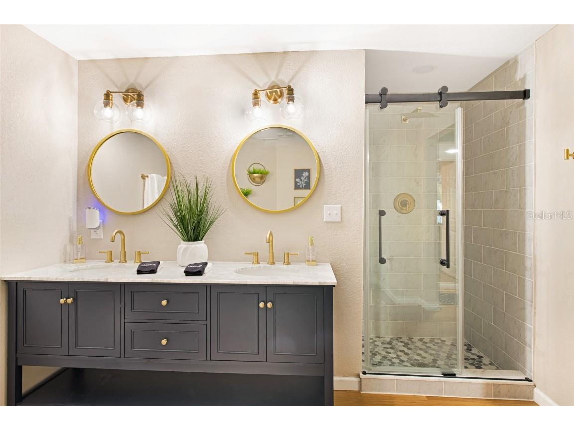 1215 E North Street Tampa FL 33604 TB8454493 image17