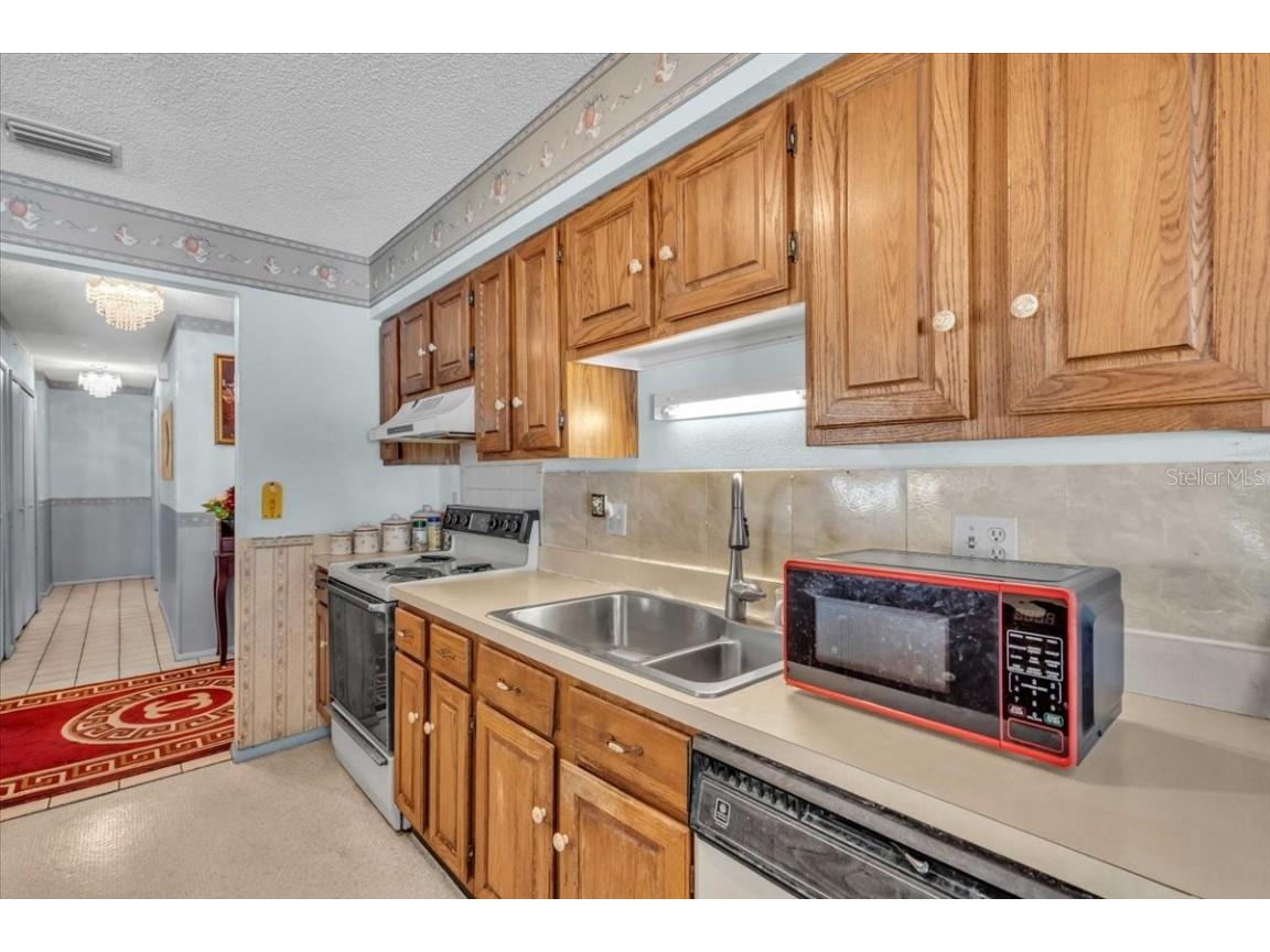 1215 Edgerton Drive Valrico FL 33594 TB8449026 image11