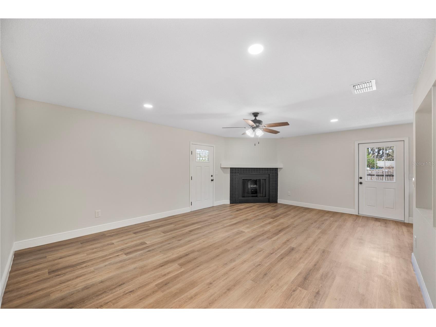 1215 El Camino Road Lakeland FL 33805 TB8491365 image20