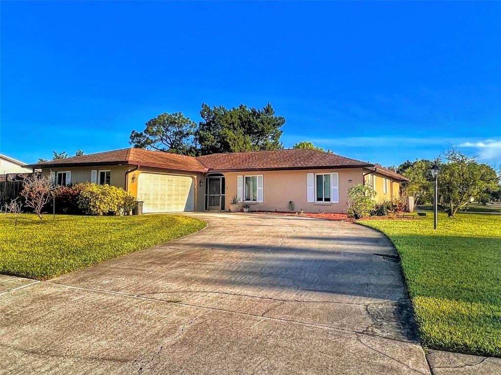 1215 Georgetowne Place Sarasota FL 34232 A4576061 image1