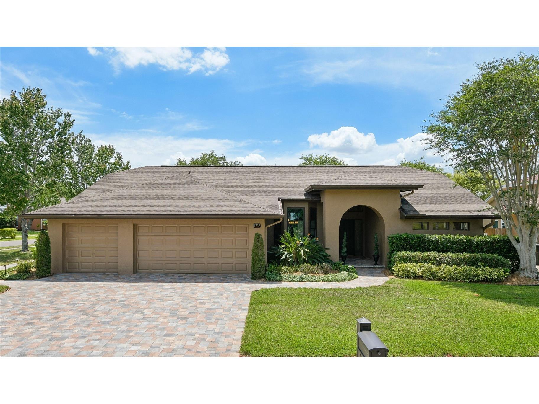 1215 Huntington Lane Safety Harbor FL 34695 O6402297 image1