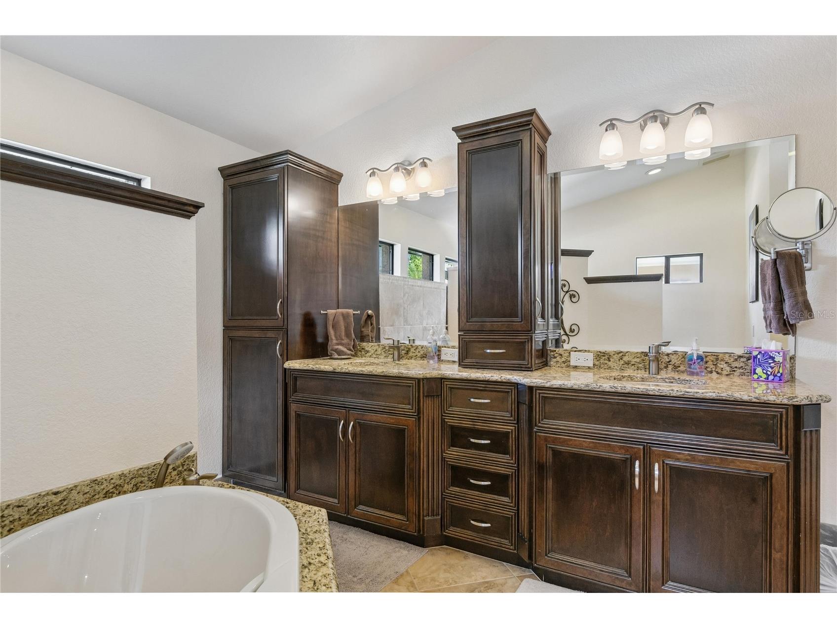 1215 Huntington Lane Safety Harbor FL 34695 O6402297 image16