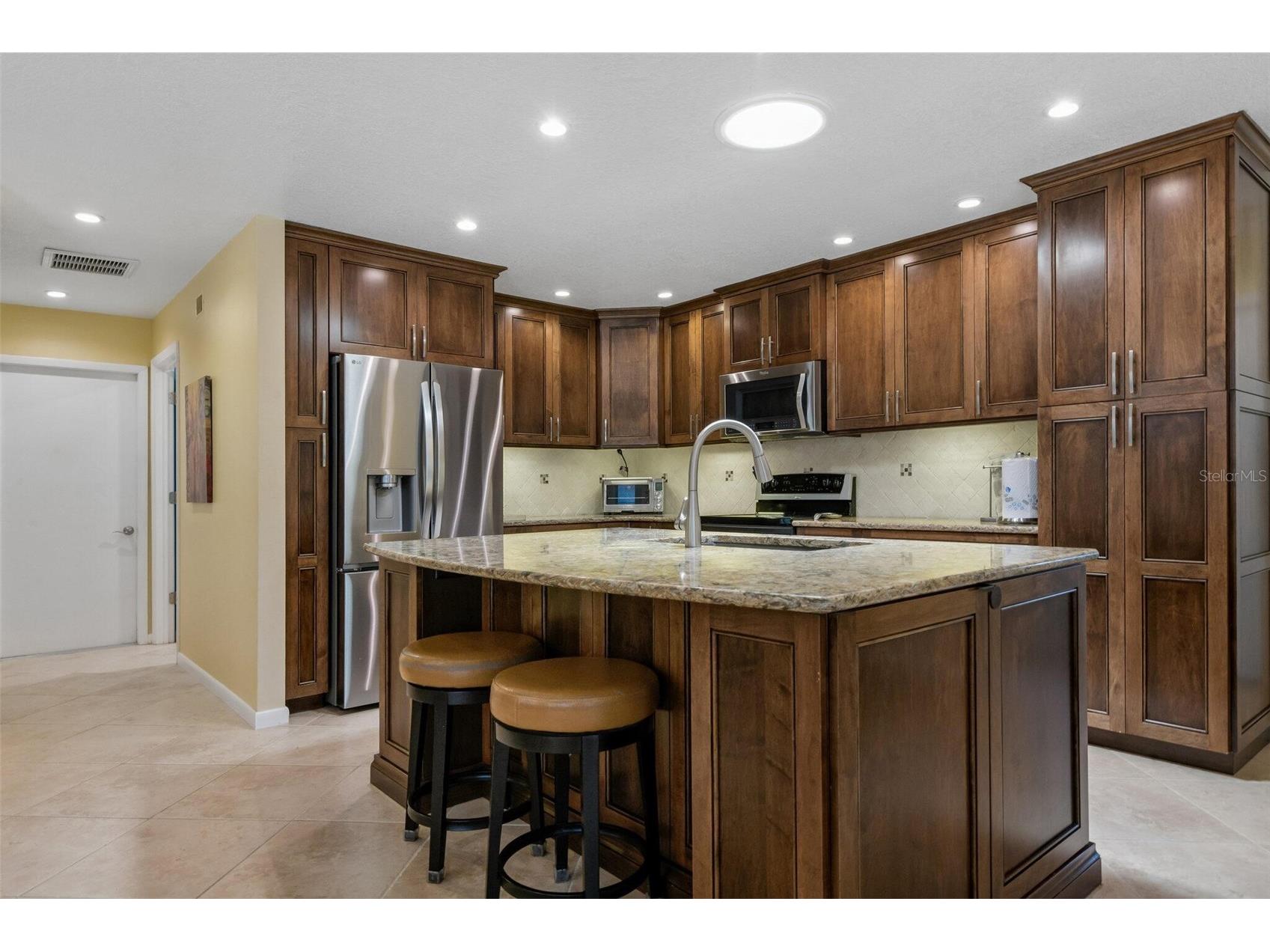 1215 Huntington Lane Safety Harbor FL 34695 O6402297 image8