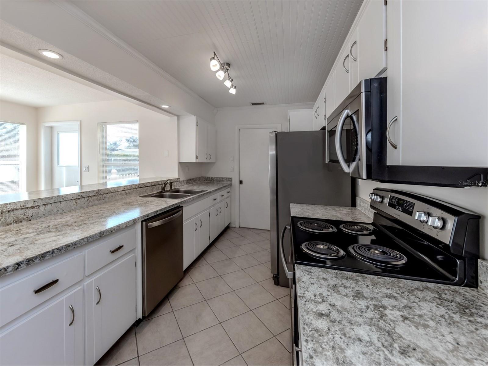 1215 Mango Avenue Venice FL 34285 N6142720 image17