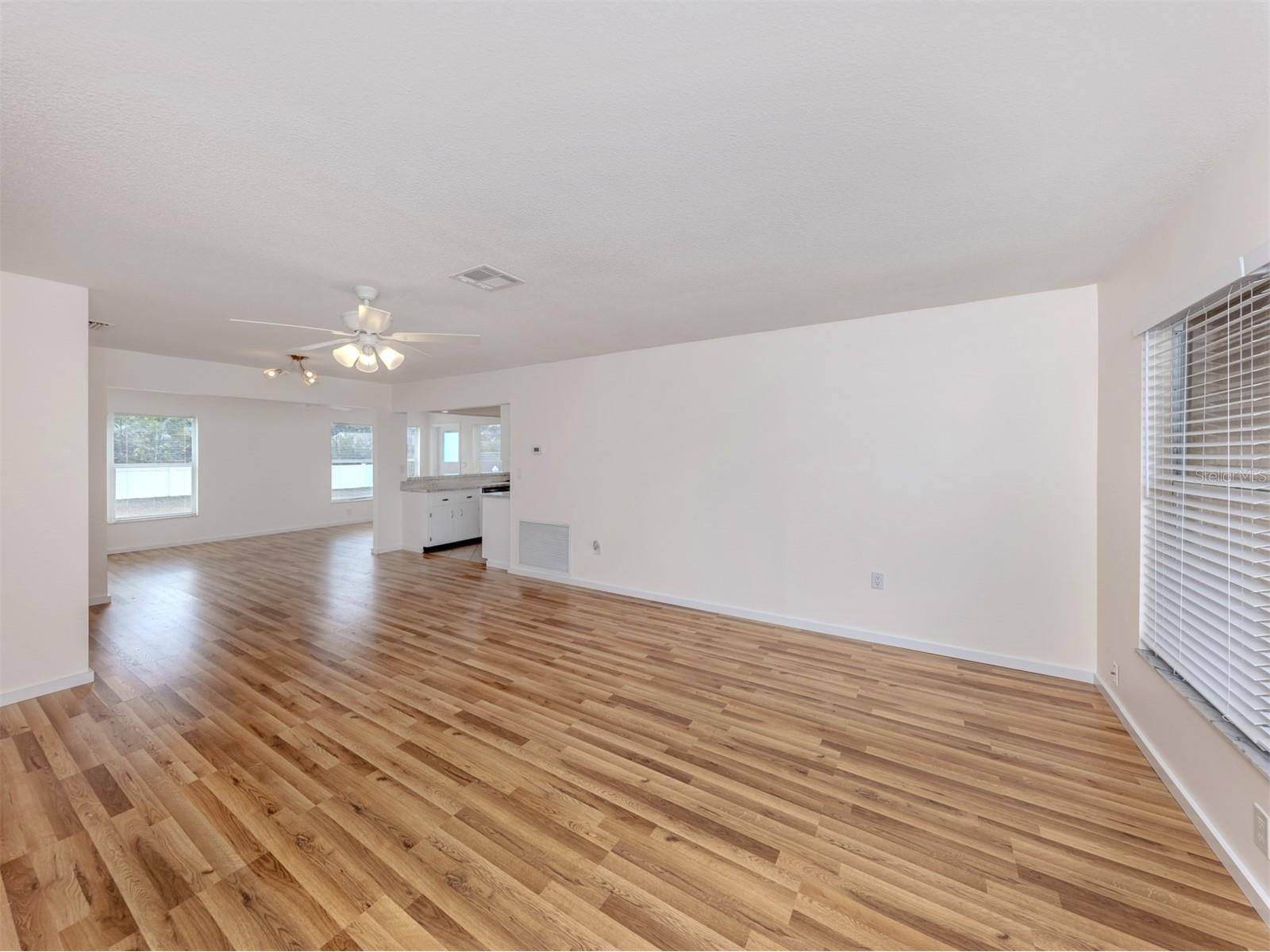 1215 Mango Avenue Venice FL 34285 N6142720 image5