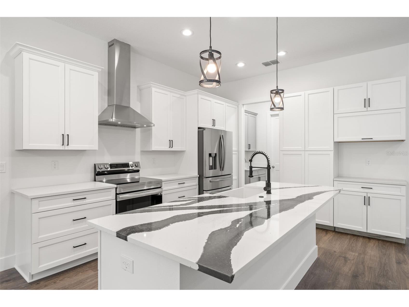 1215 Orange Avenue Dunedin FL 34698 TB8474275 image6