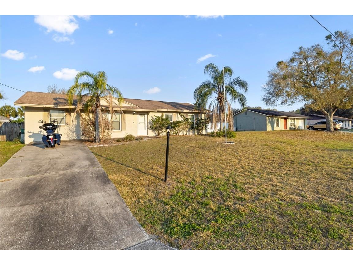 1215 Padgett Circle Lady Lake FL 32159 OM673594 image1