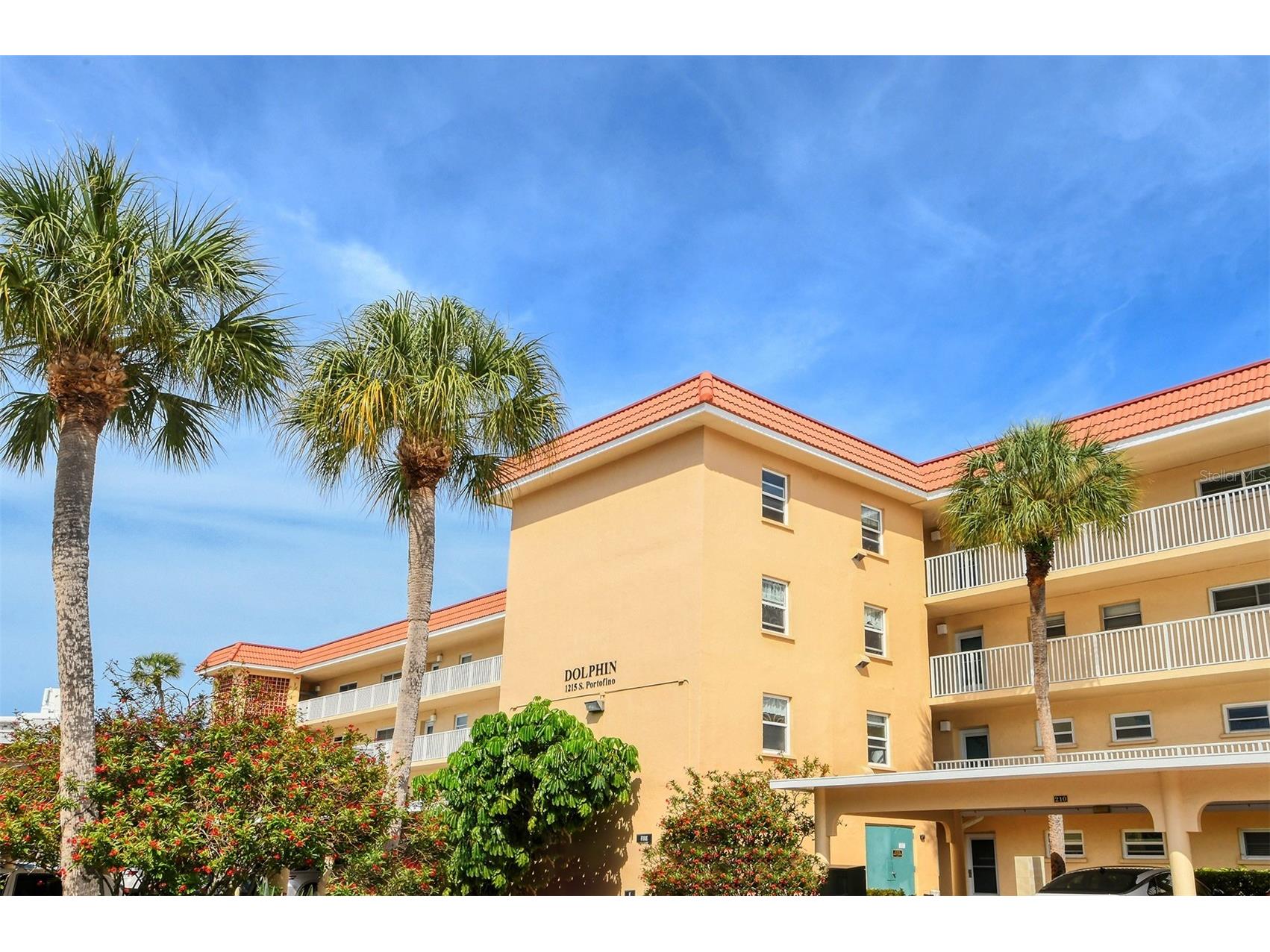 1215 S Portofino Drive #107 Sarasota FL 34242 A4692252 image1