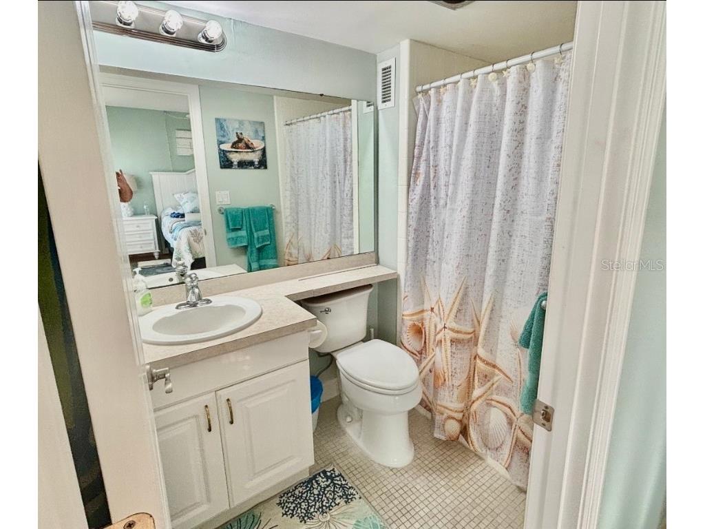 1215 S Portofino Drive #202 Sarasota FL 34242 A4658857 image11