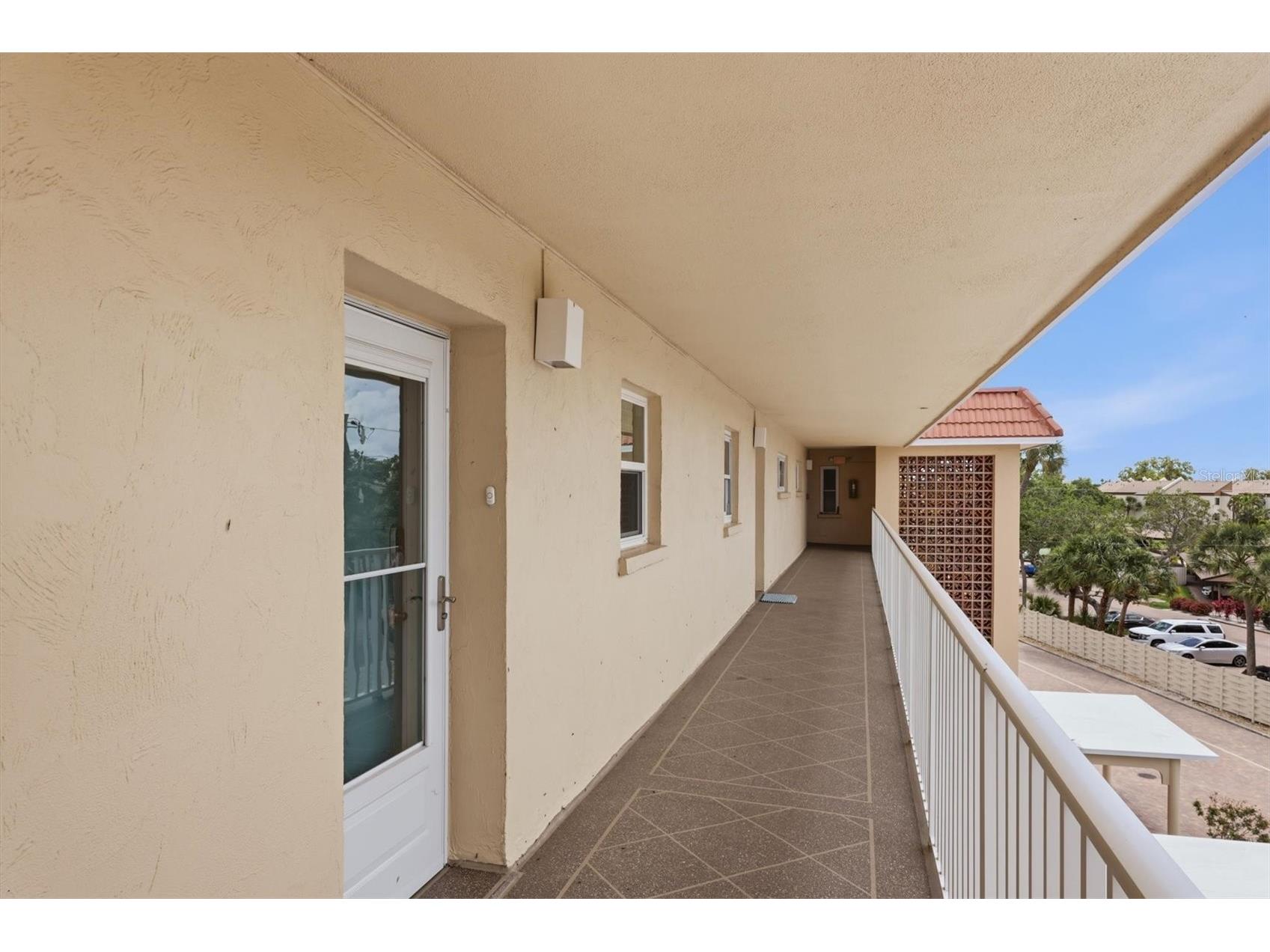 1215 S Portofino Drive #406 Sarasota FL 34242 A4691798 image2