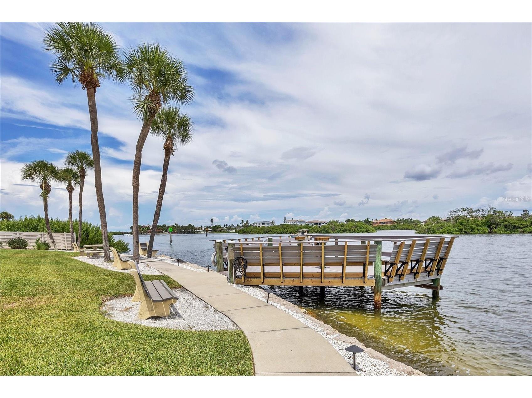 1215 S Portofino Drive #406 Sarasota FL 34242 A4691798 image44