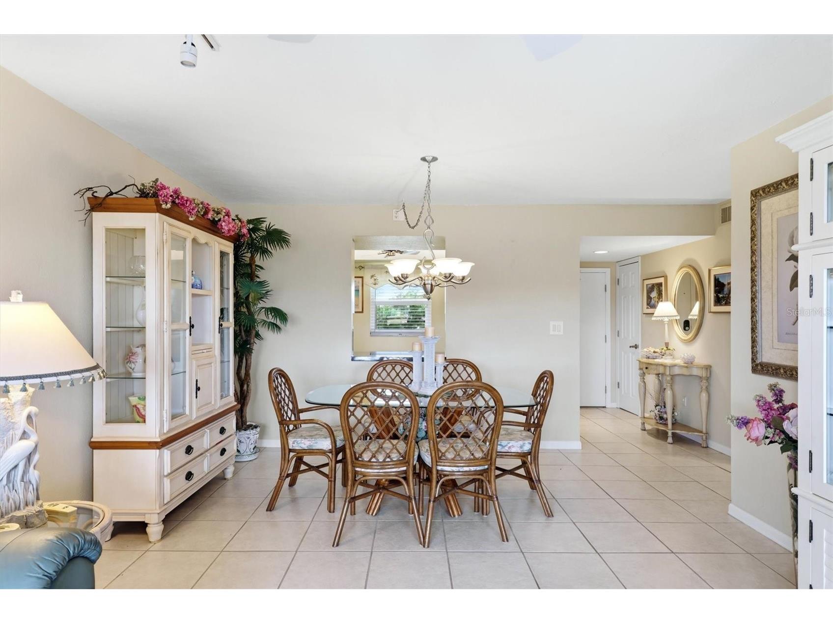 1215 S Portofino Drive #406 Sarasota FL 34242 A4691798 image8