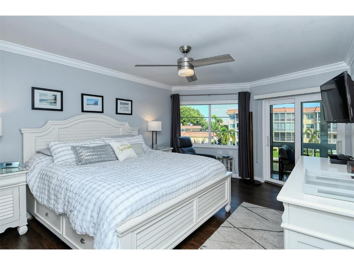 1215 S Portofino Drive N #308 Sarasota FL 34242 A4625855 image9