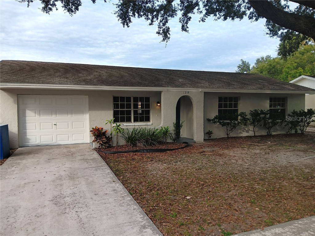 1215 Sagamore Drive Seffner FL 33584 U8223489 image1