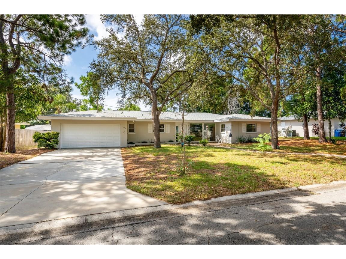 1215 Taylor Ave Dunedin FL 34698 U8254509 image1