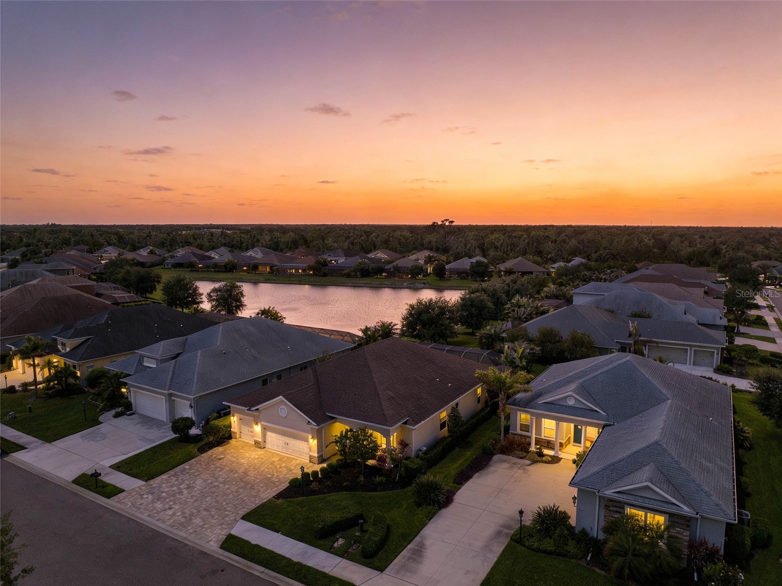 1215 Thornbury Drive Parrish FL 34219 A4690867 image2