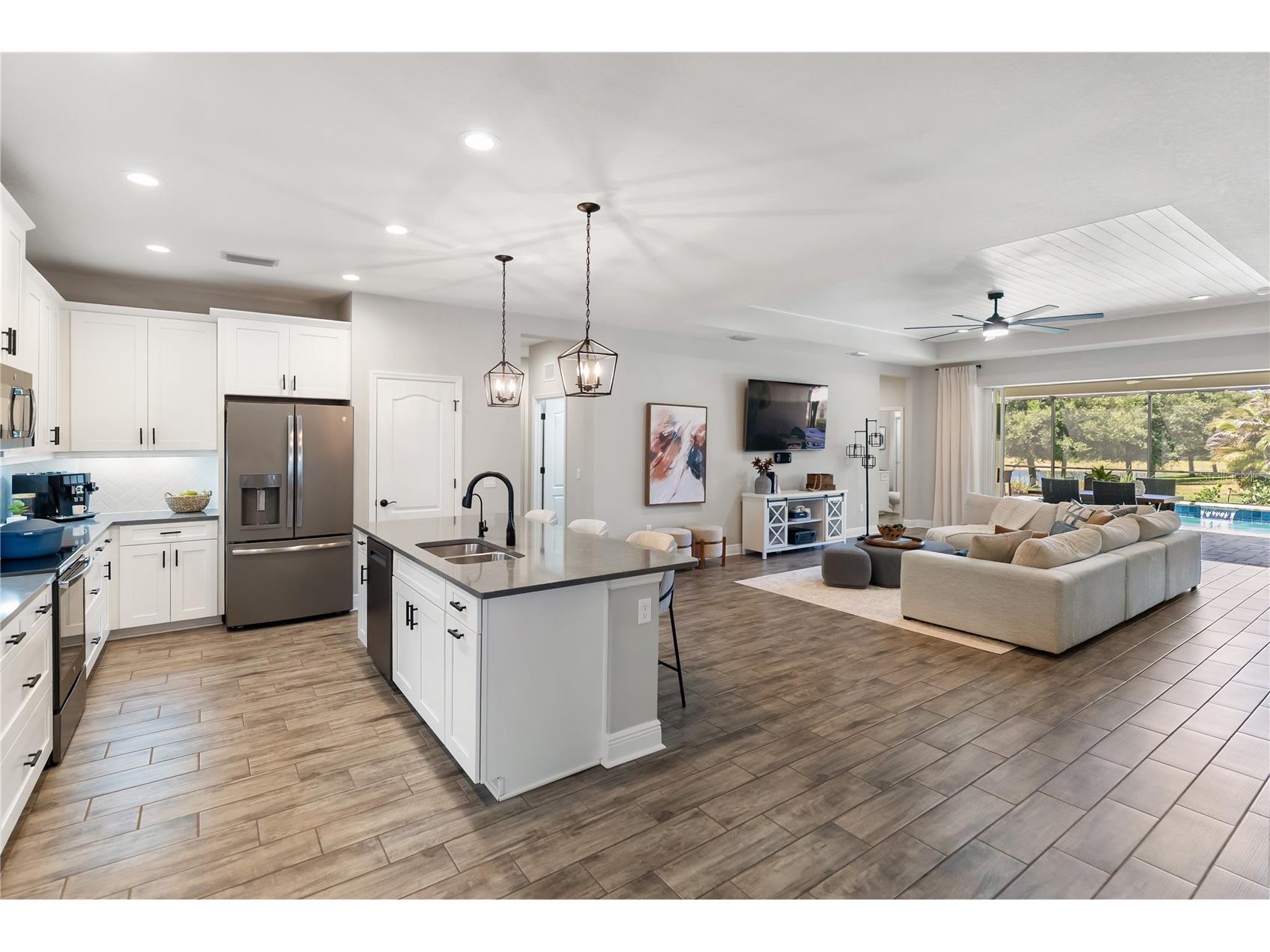 1215 Thornbury Drive Parrish FL 34219 A4690867 image4