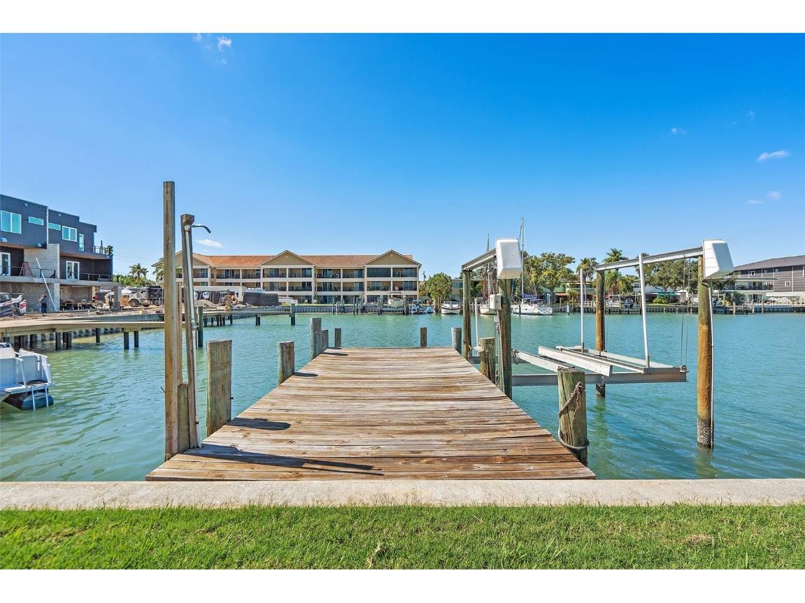 12150 4th Street E #LOT 7 Treasure Island FL 33706 U8230251 image1