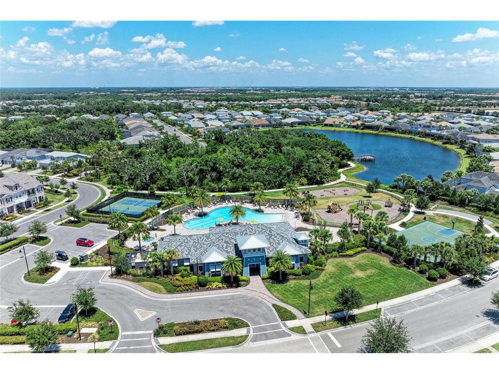 12151 Cranston Way Lakewood Ranch FL 34211 A4692938 image57