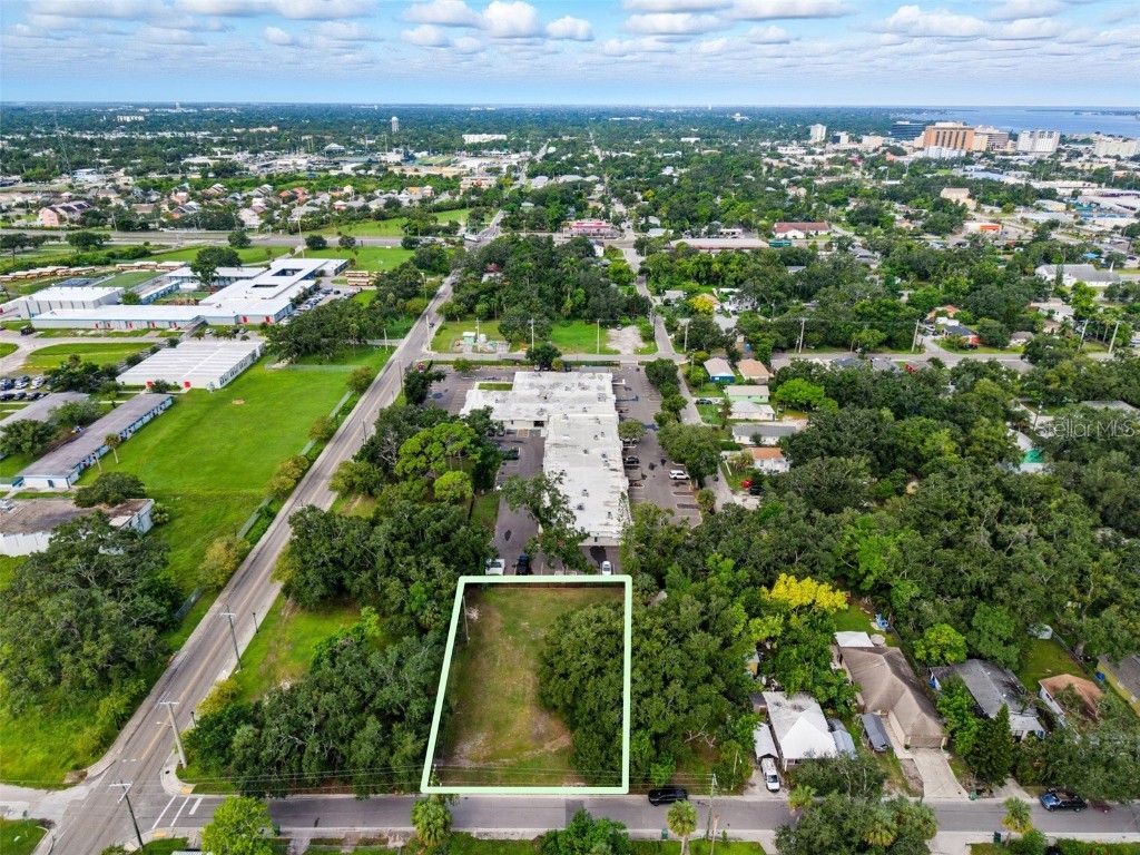 1216 6th Street E Bradenton FL 34208 A4665437 image16